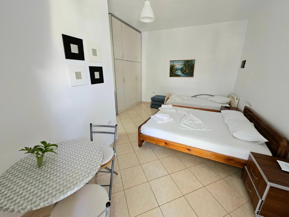 Garden Holiday Studios Himara Zewnętrze zdjęcie